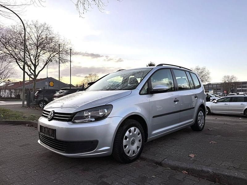 Gebraucht VW Touran Trendline 105 PS (77 kW) 2010 Silber Van / Kleinbus