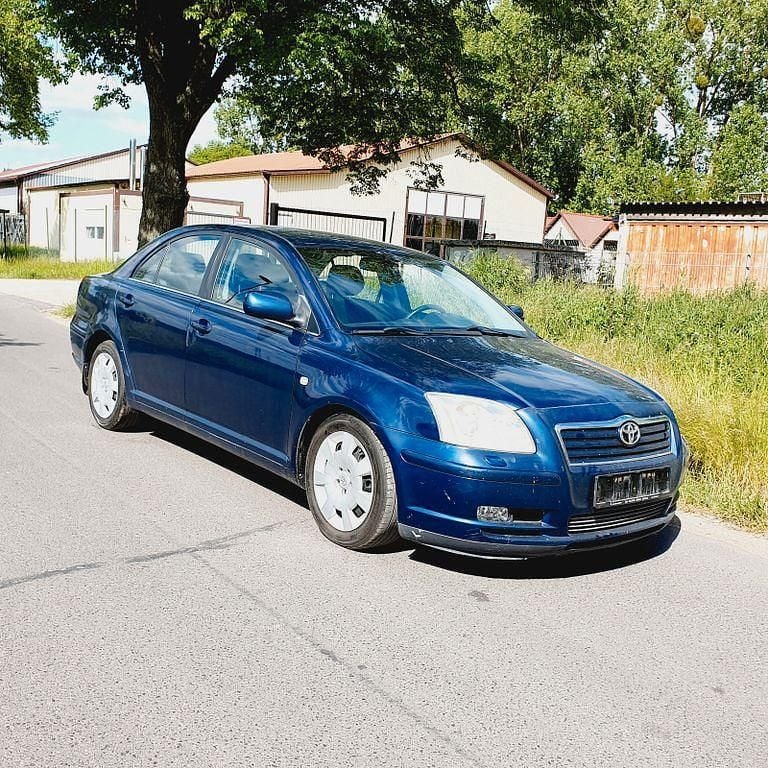 Gebraucht Toyota Avensis 147 PS (108 kW) 2004 Blau Limousine