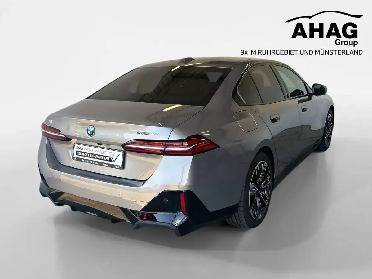 Gebraucht BMW i5 M Sport 250 kW (340 PS) 2025 Schwarz Limousine