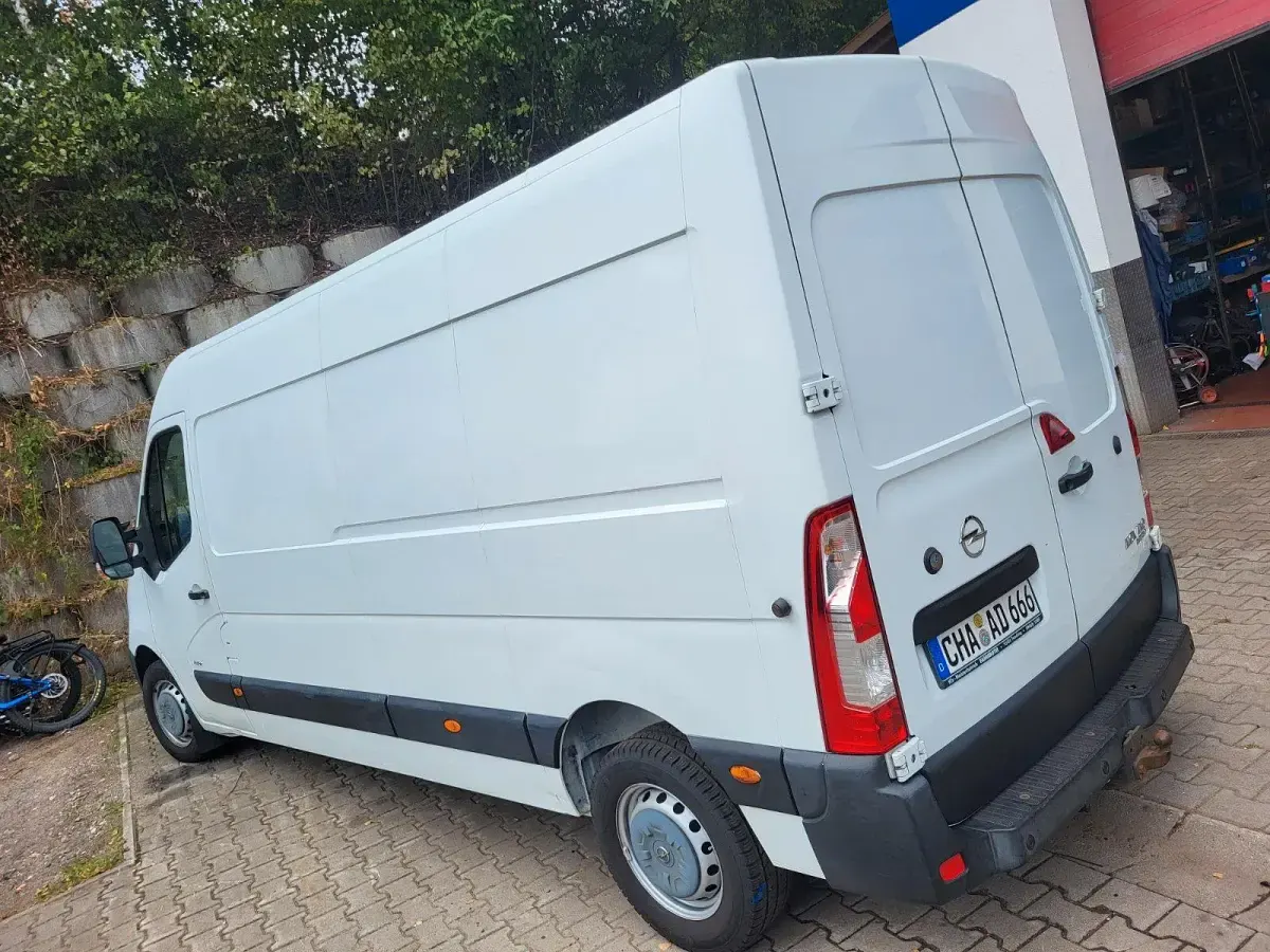 Gebraucht Opel Movano 170 PS (125 kW) 2016 Weiß Van / Kleinbus