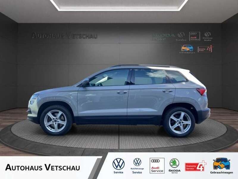 Steelgrey (silber) Gebraucht 2018 Skoda Karoq Ambition SUV | 19.990 € (Guter Preis) - Bild 1/4
