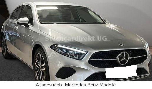 High tech silber (metallic) Gebraucht 2024 Mercedes A200 Progressive Limousine | 29.890 € (Fairer Preis) - Bild 1/4