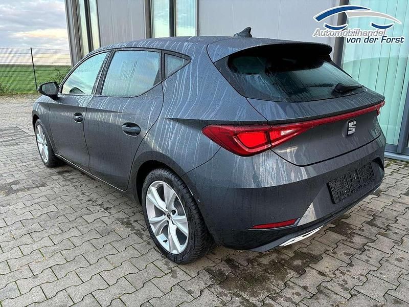 Second-hand Seat Leon Style 116 CP (85 kW) 2024 Wählbar Berlinǎ
