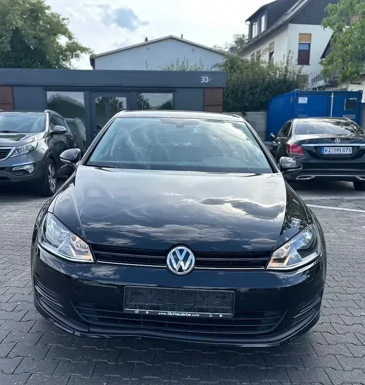 Gebraucht VW Golf VII Comfortline 140 PS (102 kW) 2014 Schwarz Limousine