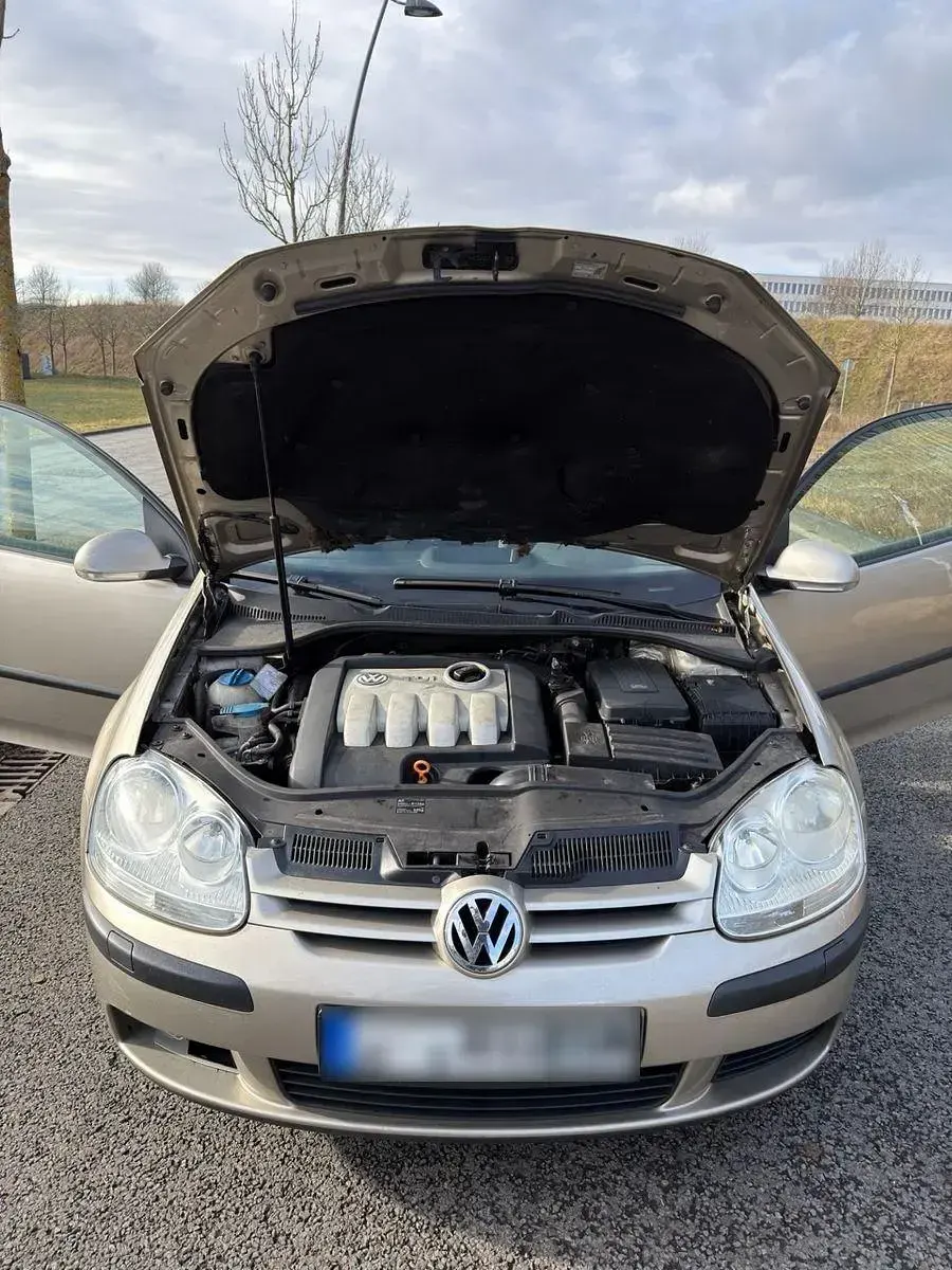 Gebraucht VW Golf 105 PS (77 kW) 2004 Gelb Coupé