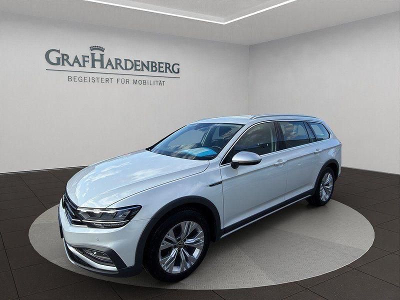 Gebraucht VW Passat Alltrack 200 PS (147 kW) 2022 Weiß Kombi