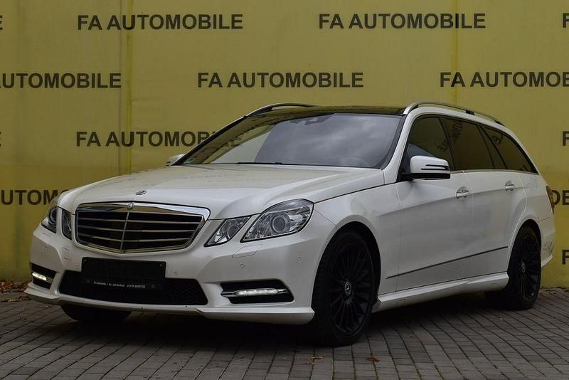 Weiß Gebraucht 2012 Mercedes 300 AMG Limousine | 13.600 € (Superpreis) - Bild 1/4