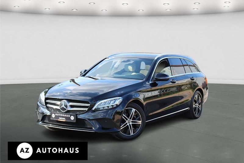 Schwarz Gebraucht 2020 Mercedes C180 Avantgarde Kombi | 18.499 € (Guter Preis) - Bild 1/4