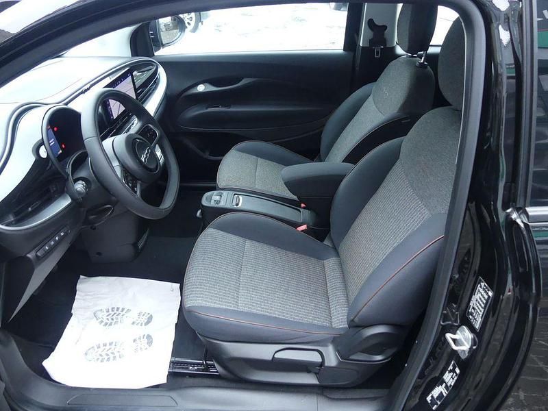 Gebraucht Fiat 500e Icon 86 kW (118 PS) 2023 Onxy black Kleinwagen