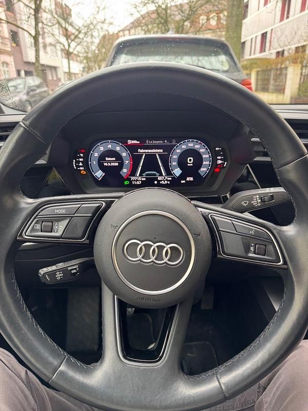 Gebraucht Audi A3 Ambiente 150 PS (110 kW) 2021 Blau Limousine