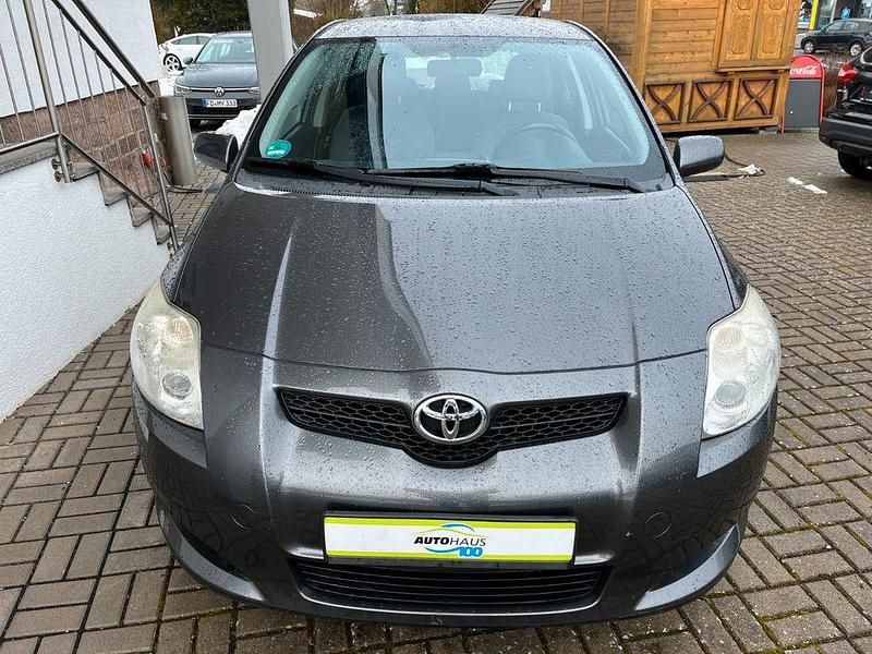 Gebraucht Toyota Auris Team 124 PS (91 kW) 2008 Grau Kleinwagen