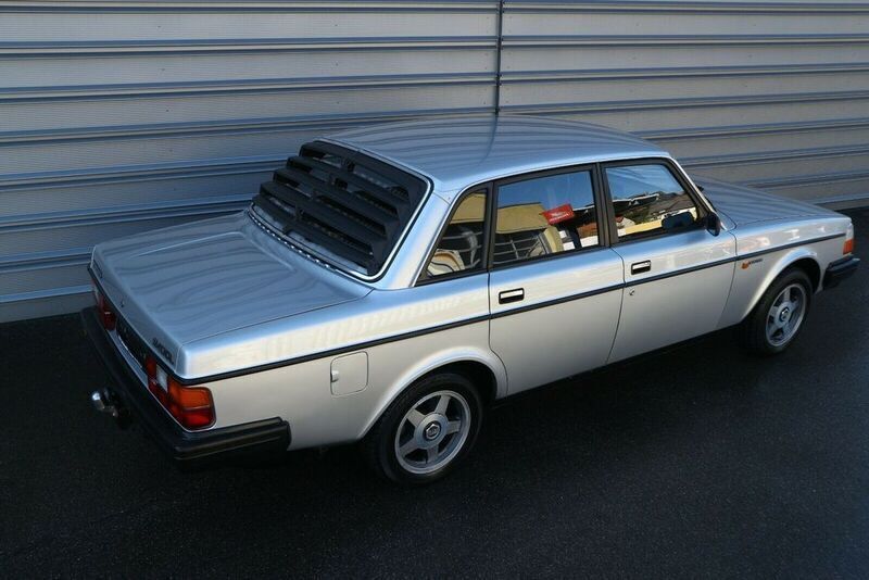 Gebraucht Volvo 240 101 PS (74 kW) 1985 Silber metallic Limousine
