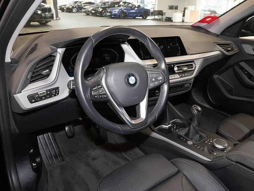 Gebraucht BMW 116 Efficient Dynamics 109 PS (80 kW) 2023 Schwarz Kleinwagen