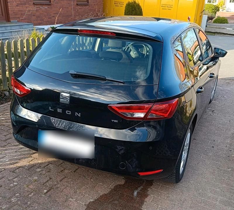 Second-hand Seat Leon 105 CP (77 kW) 2014 Negru Berlinǎ