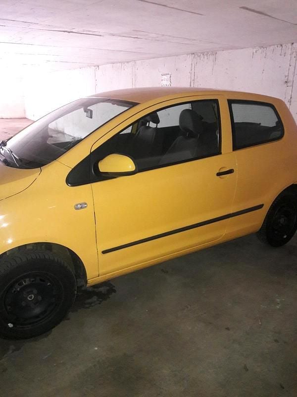 Gebraucht VW Fox 75 PS (55 kW) 2006 Gelb Kleinwagen