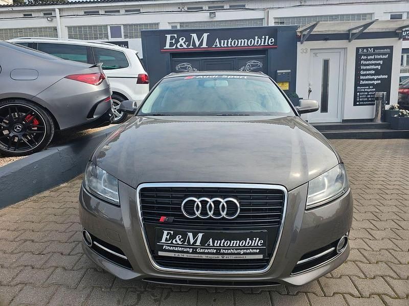 Gebraucht Audi A3 Attraction 125 PS (91 kW) 2011 Grau Kleinwagen