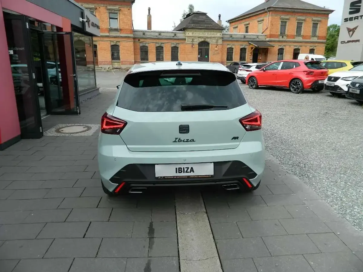 Neu Seat Ibiza Black Edition 116 PS (85 kW) 2026 Oniricgrau Kleinwagen