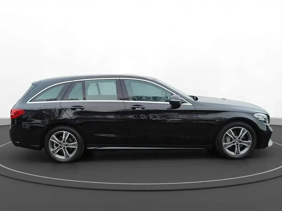 Gebraucht Mercedes C200 AMG line 184 PS (135 kW) 2019 Schwarz Limousine