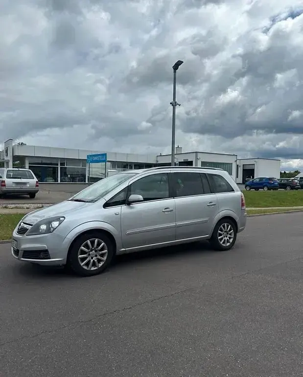 Gebraucht Opel Zafira Cosmo 140 PS (102 kW) 2005 Silber Van / Kleinbus
