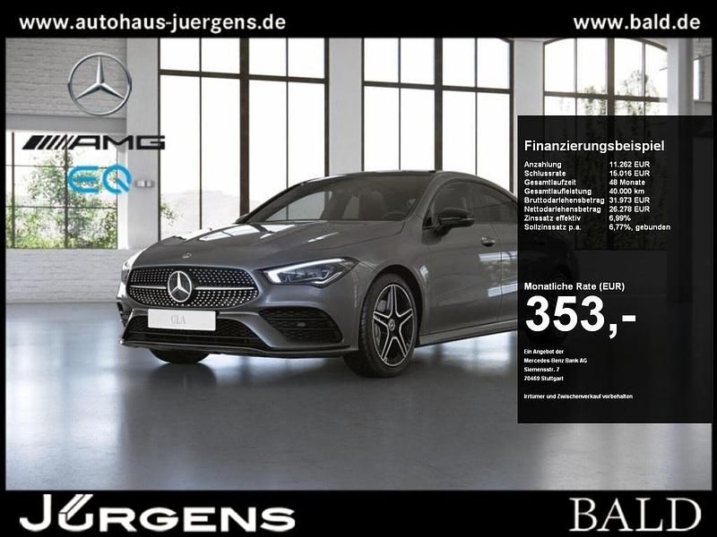 Grau metalliclack mountaingra Gebraucht 2023 Mercedes CLA200 AMG Coupé | 37.540 € (Fairer Preis) - Bild 1/4