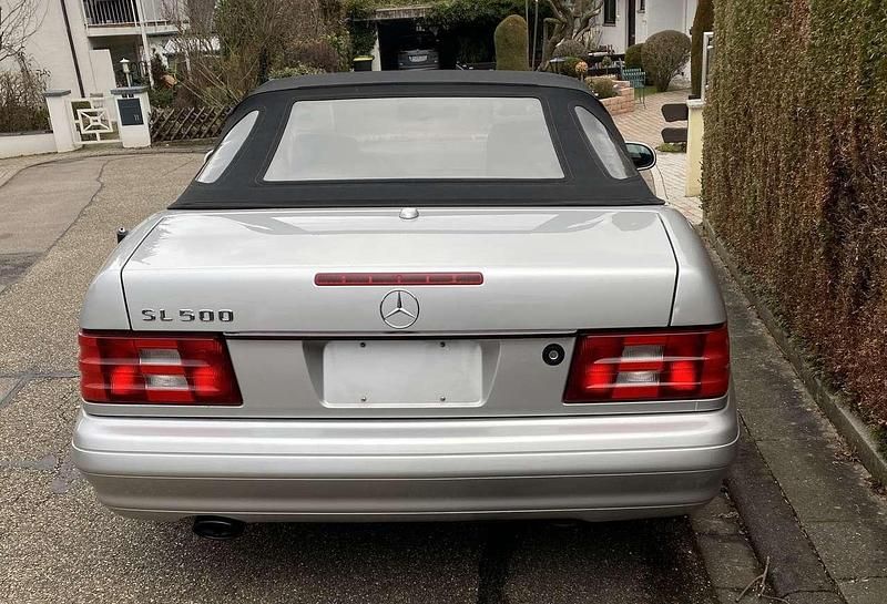 Gebraucht Mercedes SL500 306 PS (225 kW) 2000 Silber Cabrio