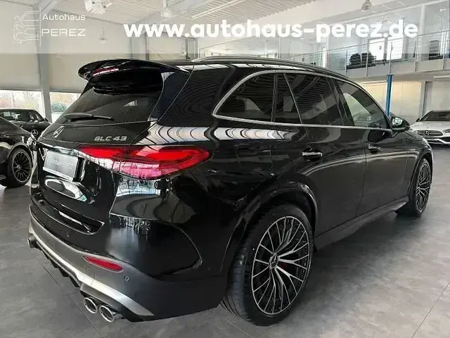 Gebraucht Mercedes GLC43 AMG AMG 421 PS (309 kW) 2023 Obsidianschwarz metallic (metallic) SUV