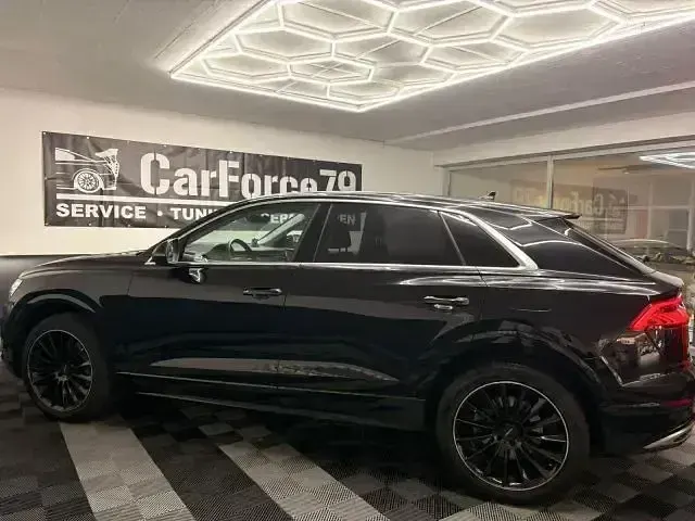Gebraucht Audi Q8 Ambiente 340 PS (250 kW) 2021 Schwarz SUV
