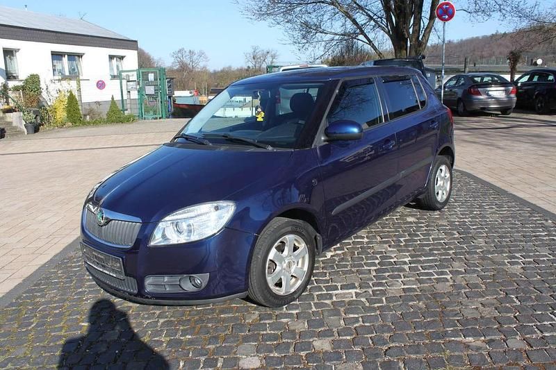 Gebraucht Skoda Fabia Ambiente 60 PS (44 kW) 2010 Stormblau metallic Kleinwagen