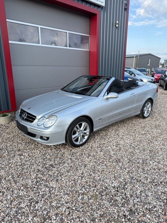 Silber Gebraucht 2007 Mercedes CLK200 Avantgarde Cabrio | 13.499 € (Etwas zu teuer) - Bild 1/4