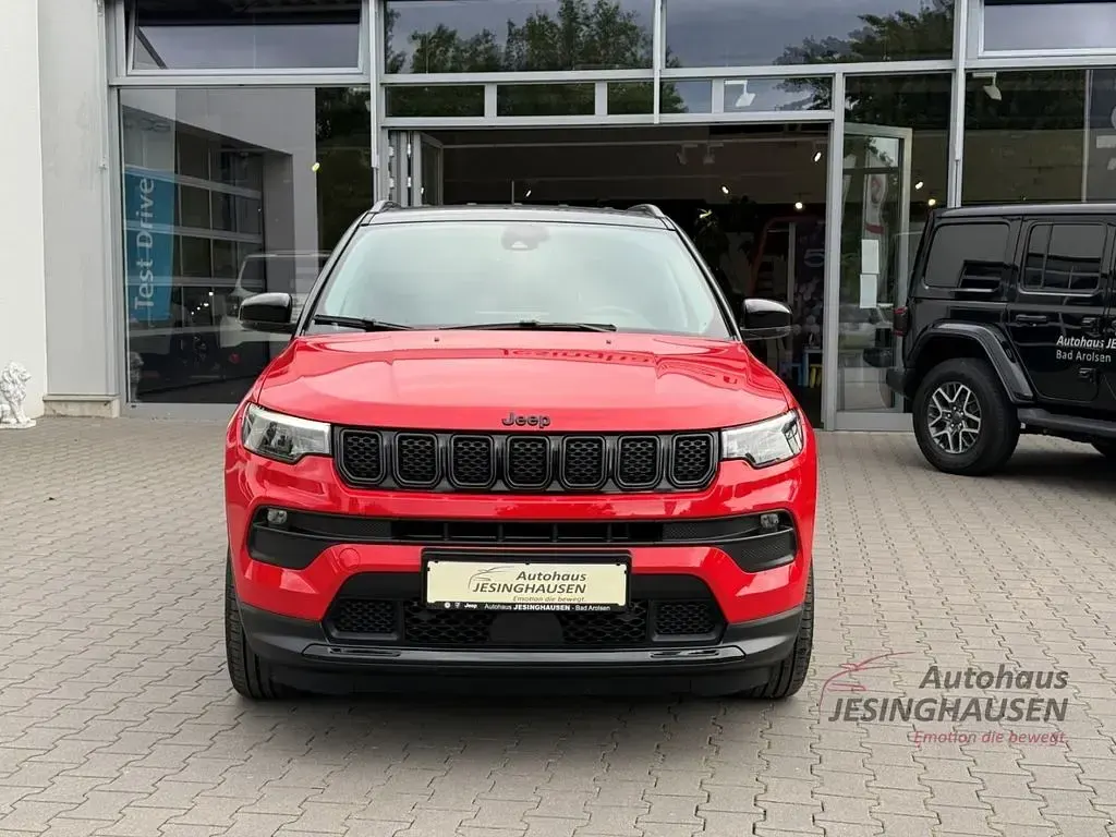 Occasion Jeep Compass Night Eagle 131 ch (96 kW) 2023 Rouge SUV