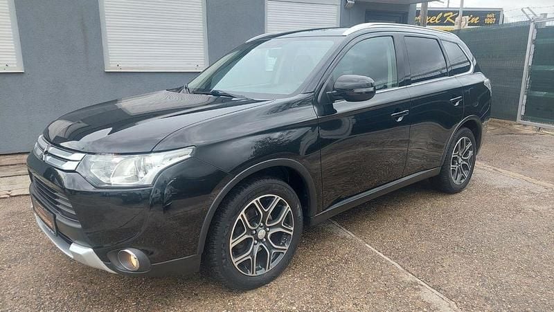 Schwarz Gebraucht 2015 Mitsubishi Outlander SUV | 9.850 € (Guter Preis) - Bild 1/4