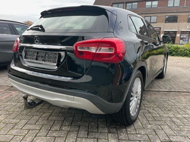 Gebraucht Mercedes GLA200 136 PS (100 kW) 2014 Schwarz SUV