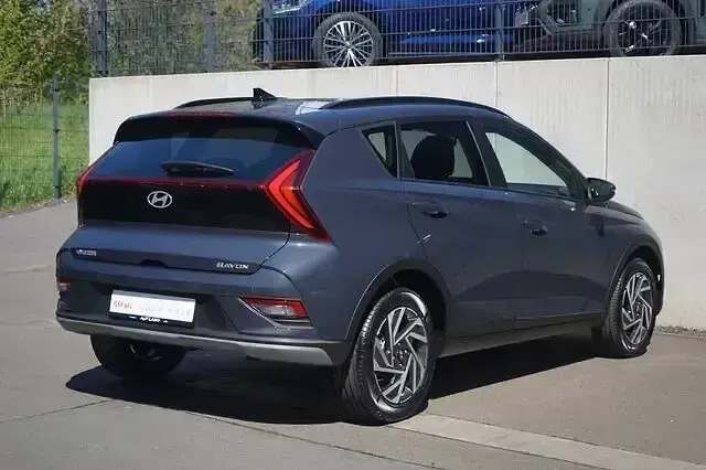 Neu Hyundai Bayon Premium 101 PS (74 kW) 2025 Schwarz SUV