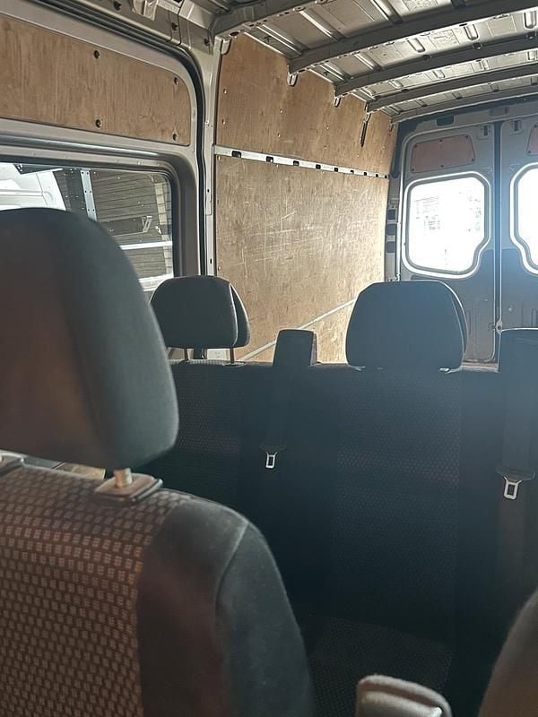 Silber Gebraucht 2010 Mercedes Sprinter Van | 6.400 € (Guter Preis) - Bild 1/4