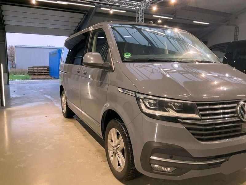 Grau Gebraucht 2020 VW T6.1 Generation Six Van | 43.330 € (Guter Preis) - Bild 1/4