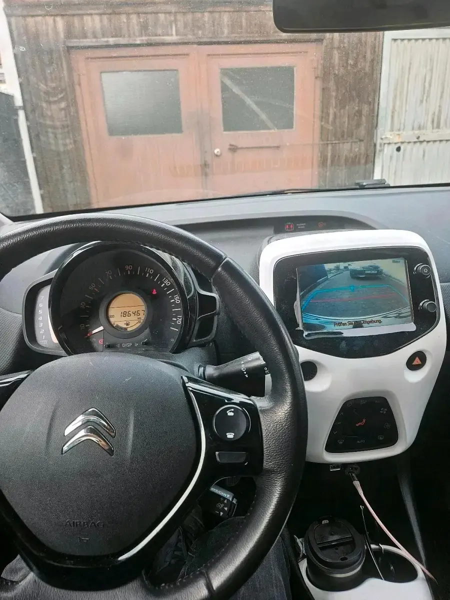 Gebraucht Citroën C1 82 PS (60 kW) 2016 Weiß Kleinwagen