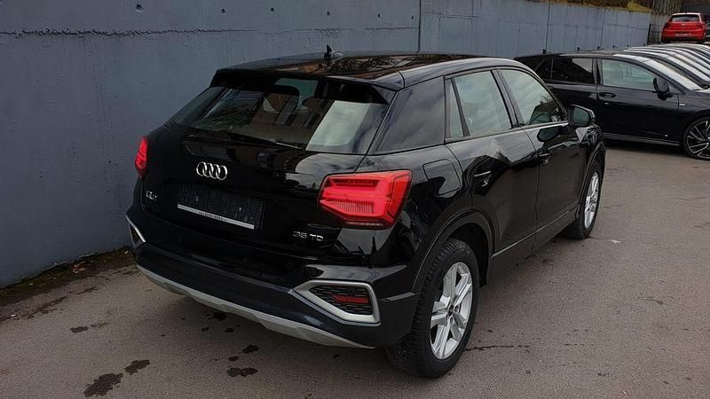Gebraucht Audi Q2 Advanced Plus 150 PS (110 kW) 2022 Schwarz SUV
