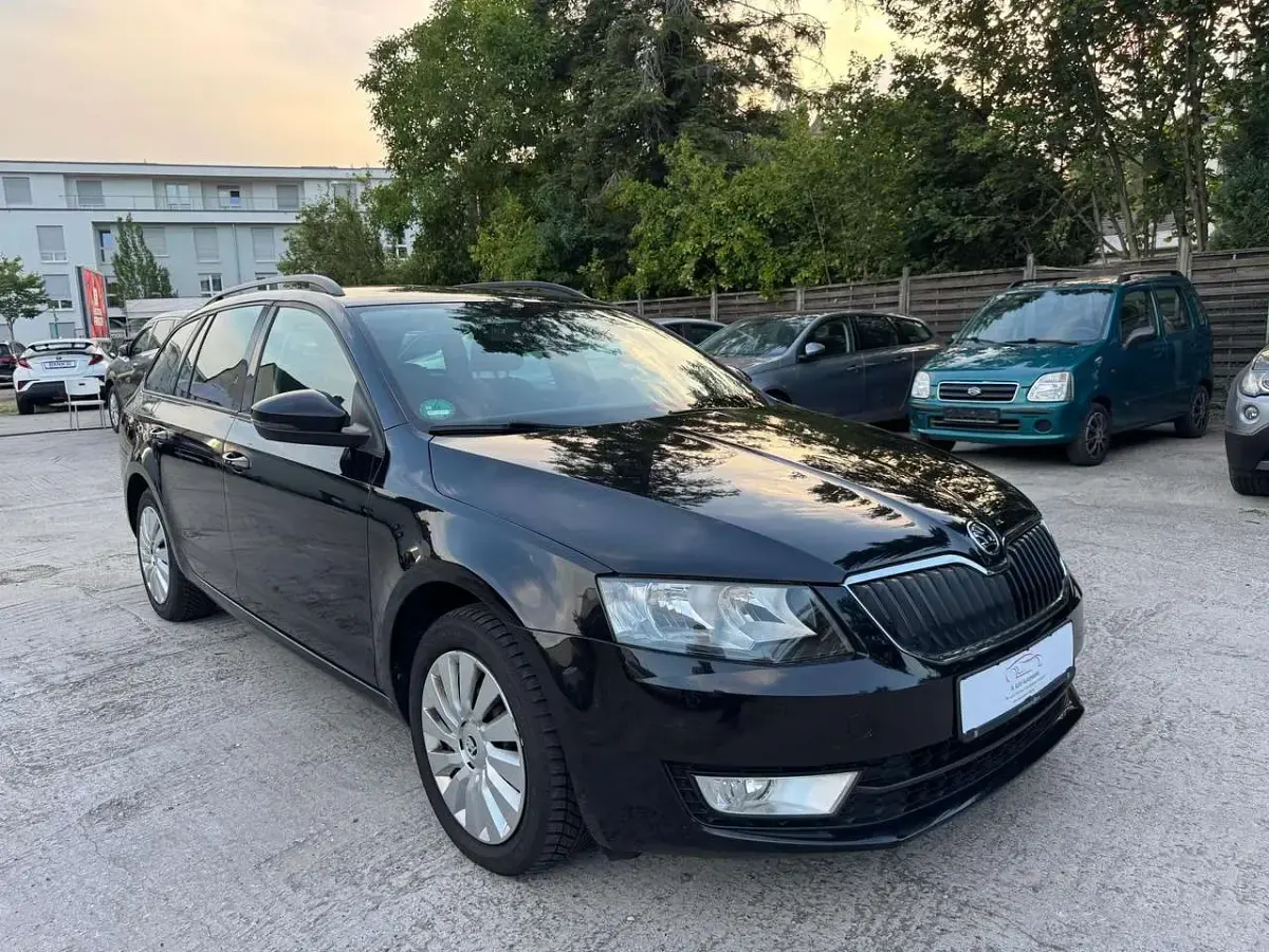 Gebraucht Skoda Octavia Ambition 110 PS (80 kW) 2016 Schwarz Kombi
