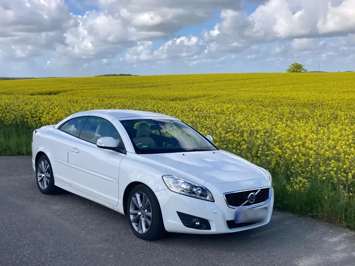 Gebraucht Volvo C70 150 PS (110 kW) 2011 Weiß Cabrio