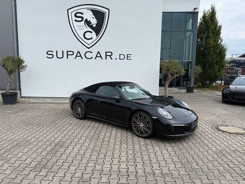 Schwarz Gebraucht 2016 Porsche 911 Carrera 4S Cabriolet Chrono Cabrio | 117.899 € (Fairer Preis) - Bild 1/4