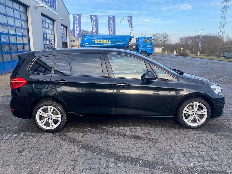 Gebraucht BMW 218 Gran Tourer Advantage 150 PS (110 kW) 2018 Schwarz Van / Kleinbus