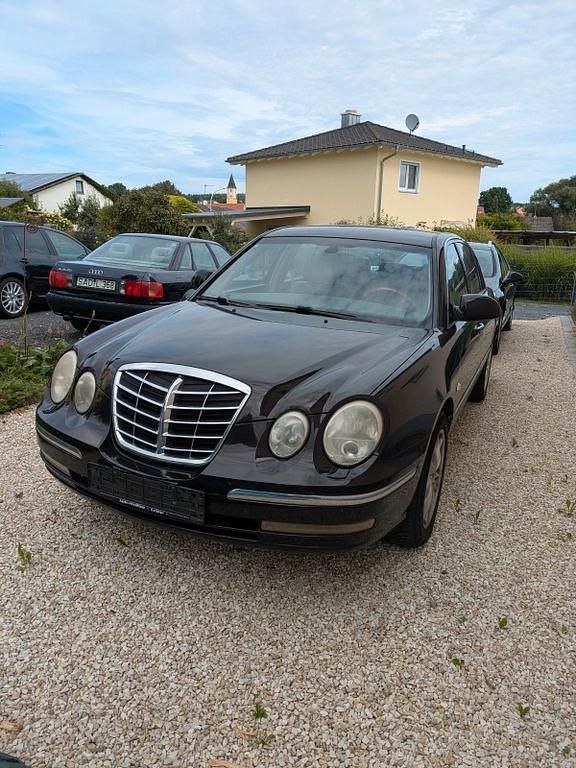 Rot Gebraucht 2004 Kia Opirus Limousine | 1.300 € - Bild 1/4