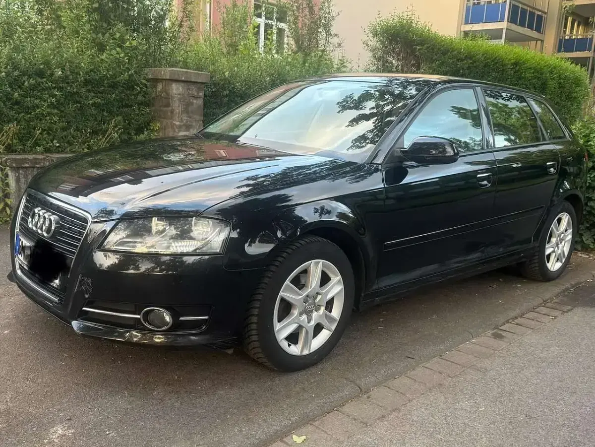 Gebraucht Audi A3 Ambition 102 PS (75 kW) 2010 Schwarz Kleinwagen