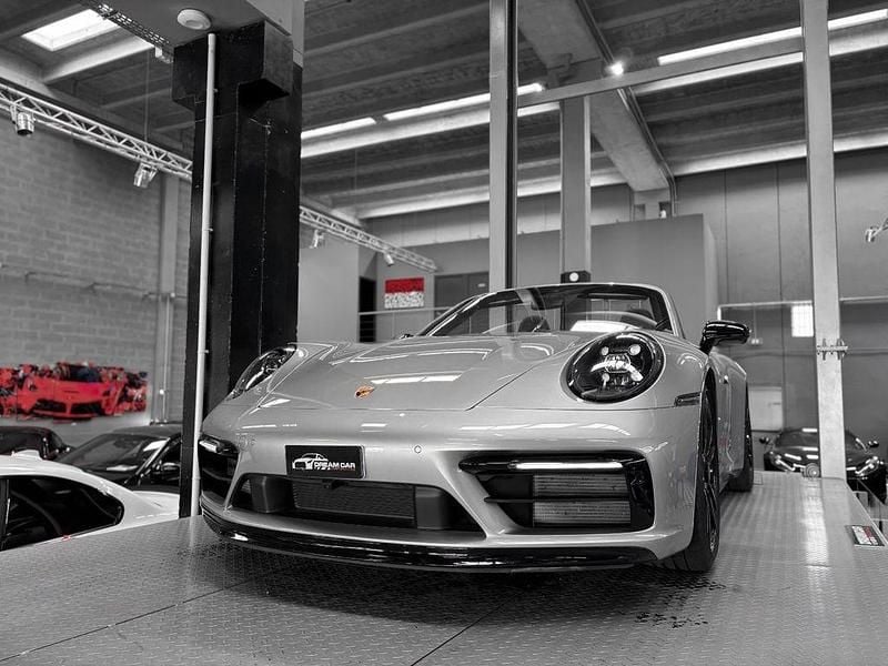 Gebraucht Porsche 992 480 PS (353 kW) 2022 Grau Cabrio