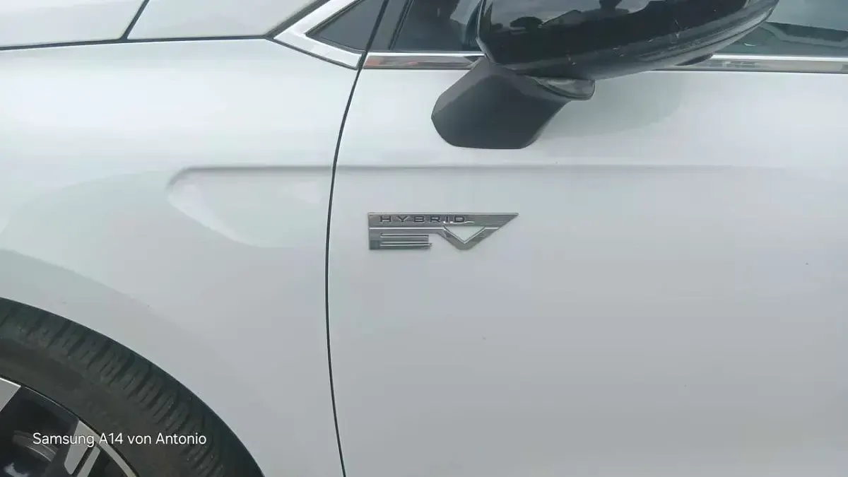 Gebraucht Mitsubishi Colt Top 94 PS (69 kW) 2023 Weiß Kleinwagen