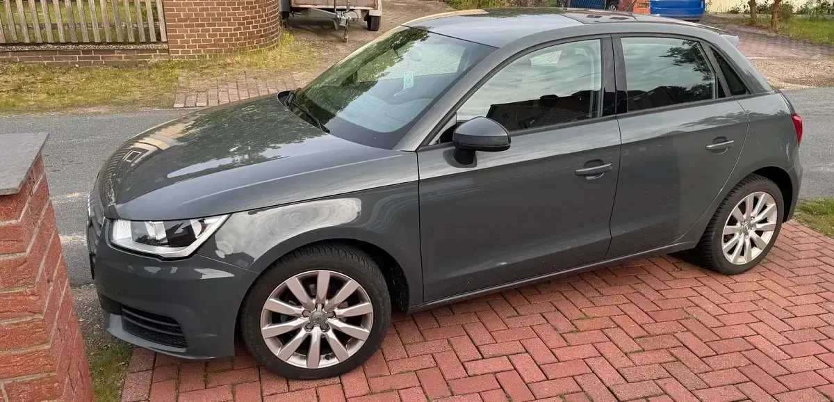 Używany Audi A1 95 KM (69 kW) 2018 Szary Hatchback