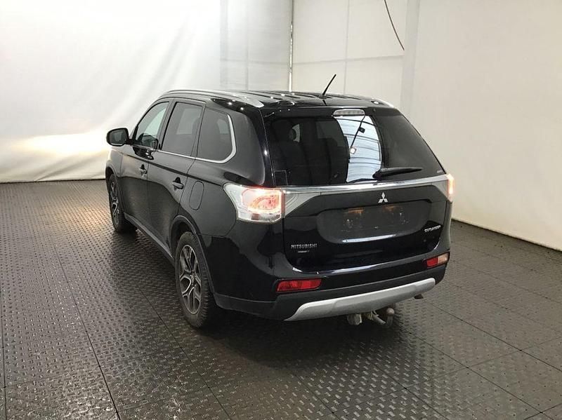 Gebraucht Mitsubishi Outlander 150 PS (110 kW) 2015 SUV