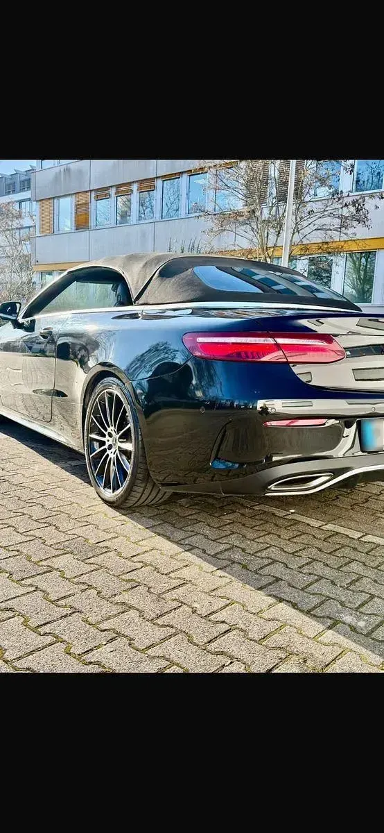 Gebraucht Mercedes E200 Premium 184 PS (135 kW) 2018 Schwarz Cabrio