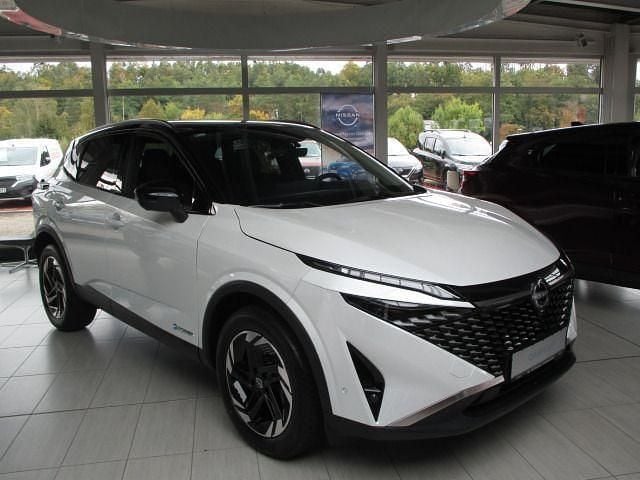 Weiß Gebraucht 2025 Nissan Qashqai N-Connecta SUV | 30.980 € (Guter Preis) - Bild 1/4