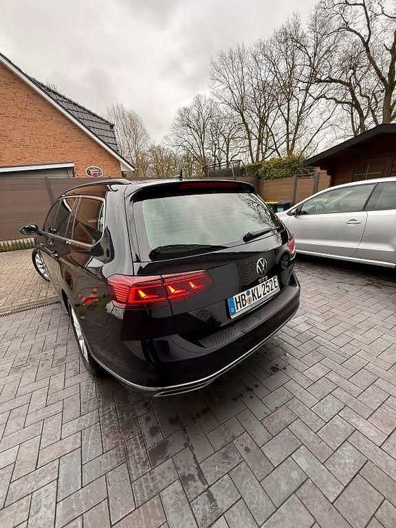 Gebraucht VW Passat GTE 218 PS (160 kW) 2021 Schwarz Kombi